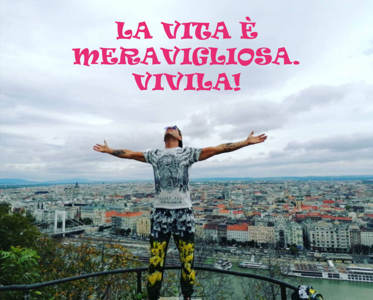 La vita è meravigliosa. Vivila! Il libro del 2022